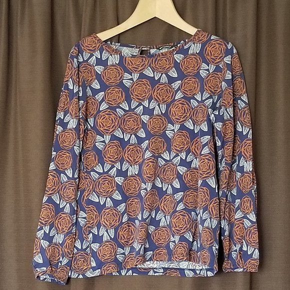 Marimekko Tops - Cute rose pattern Marimekko top, size M